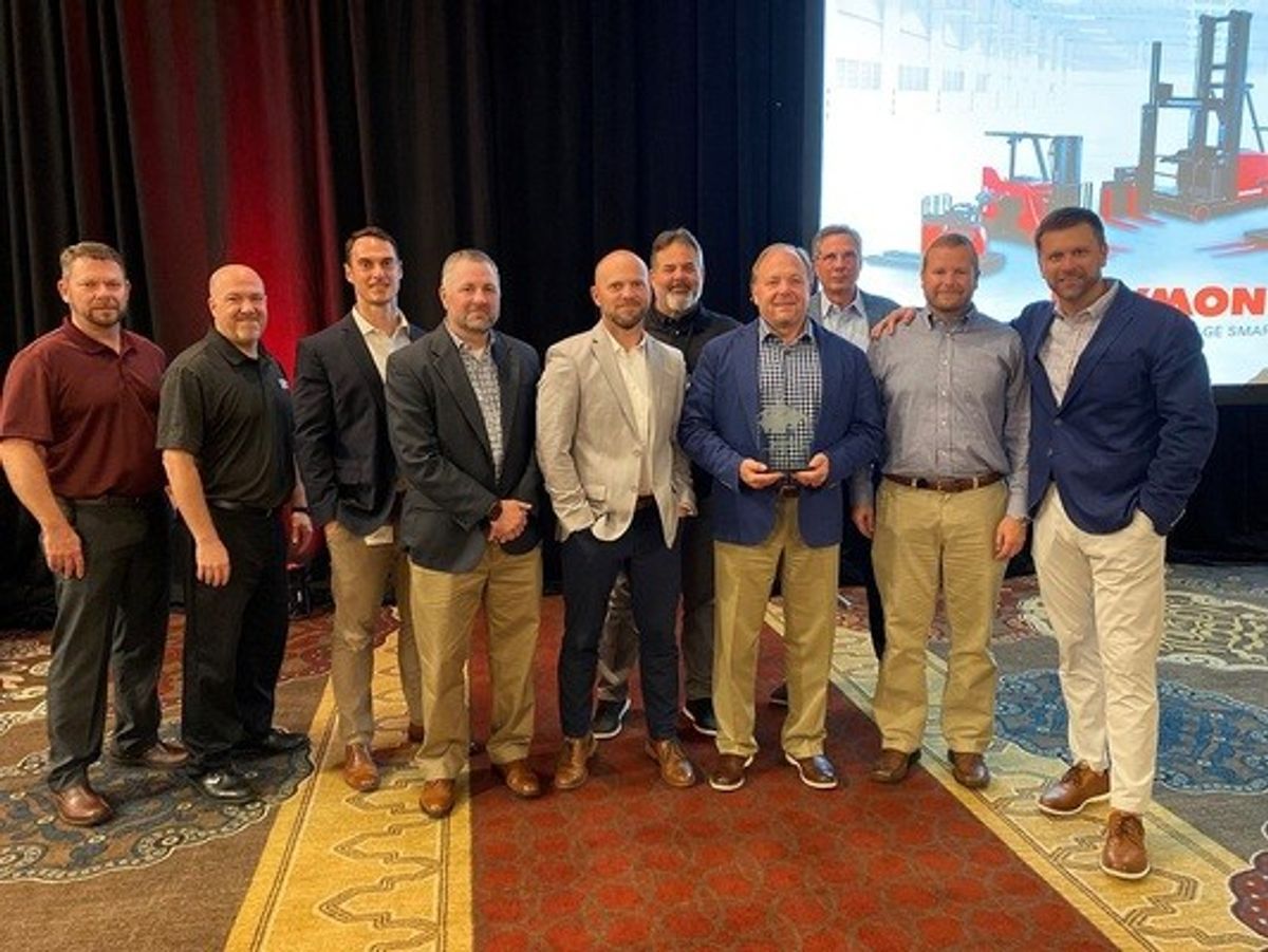 Carolina Handling Receives Raymond Best Service Performance Award 2021