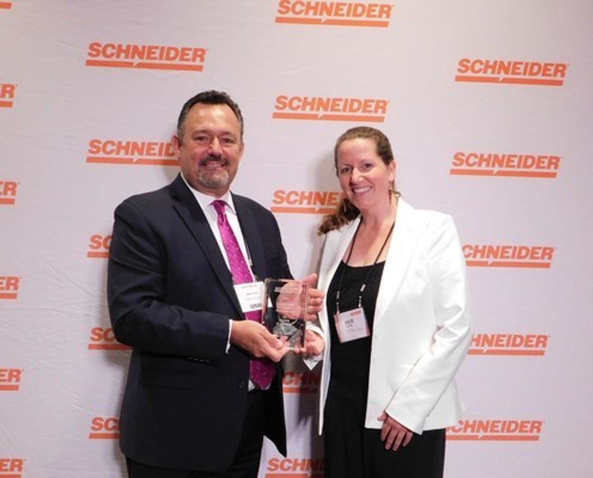 DAYTON FREIGHT AWARDED SCHNEIDER LTL CARRIER OF THE YEAR