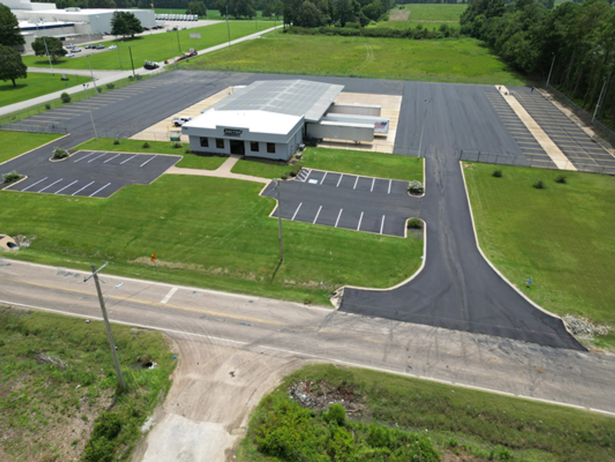 DAYTON FREIGHT MOVES JACKSON TN SERVICE CENTER 