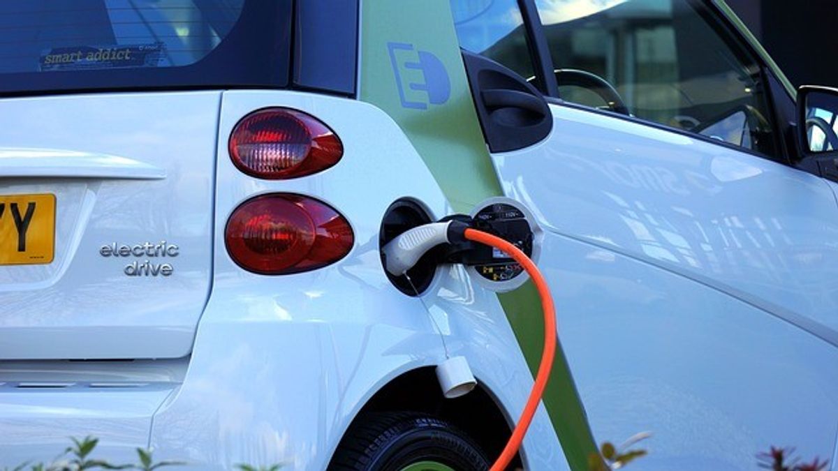 electric-car-1458836_640.jpg