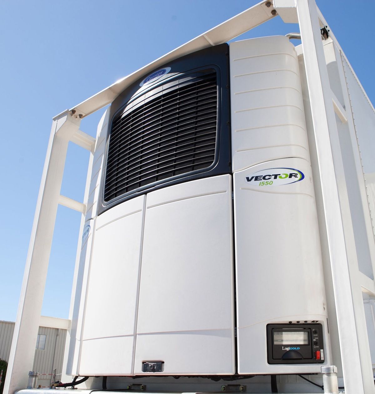 Carrier's Thin-Profile Vector® 1550 Refrigeration Unit Maximizes Intermodal Cargo Efficiency