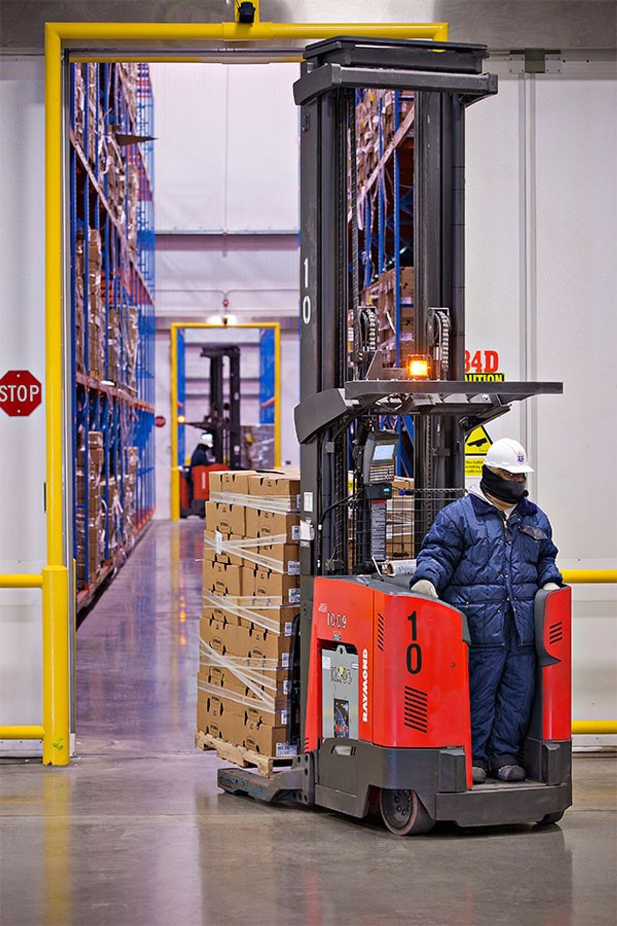 Hot gear for cold chain workers