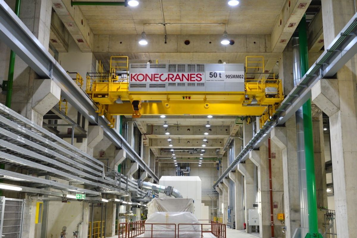 260 cranes and hoists at the high-capacity power plant Mannheim - With the perfect on-line overview