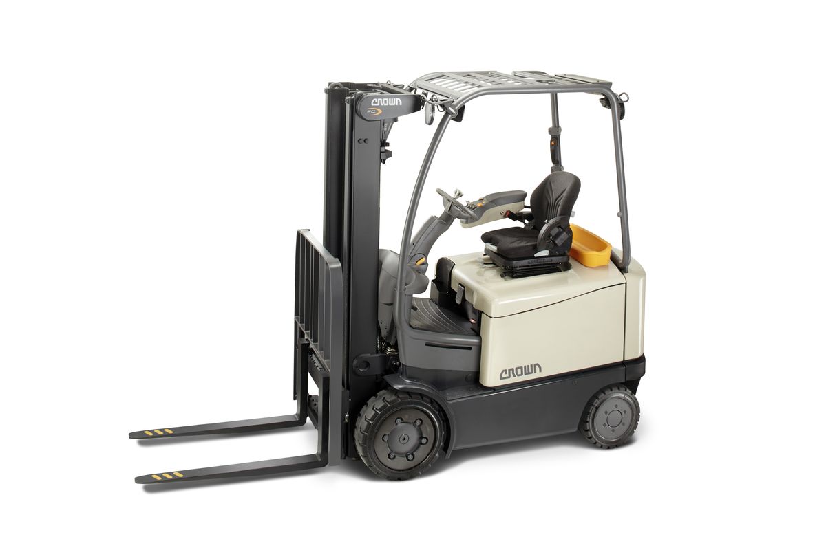 Crown Equipment Introduces Crown FC 5200 Counterbalanced Forklift to Meet Demands of Heavy-Duty Warehouse and Manufacturing Applications