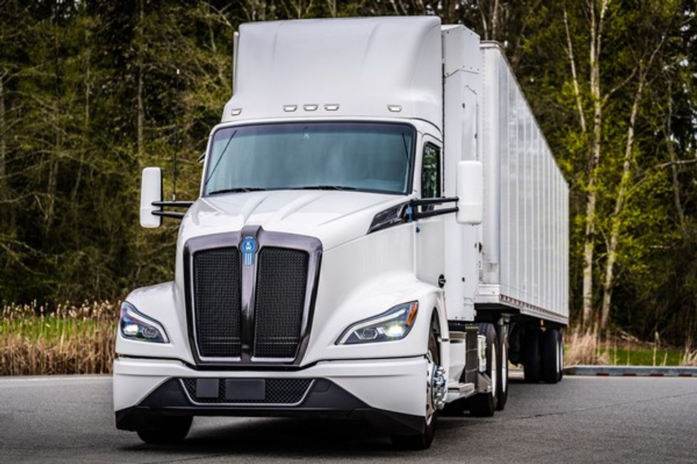 Kenworth Announces T680 Hydrogen Fuel Cell Commercialization Plans